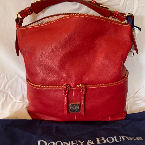 Dooney & Bourke Handbags - Dooney & Bourke Large Leather Handbag